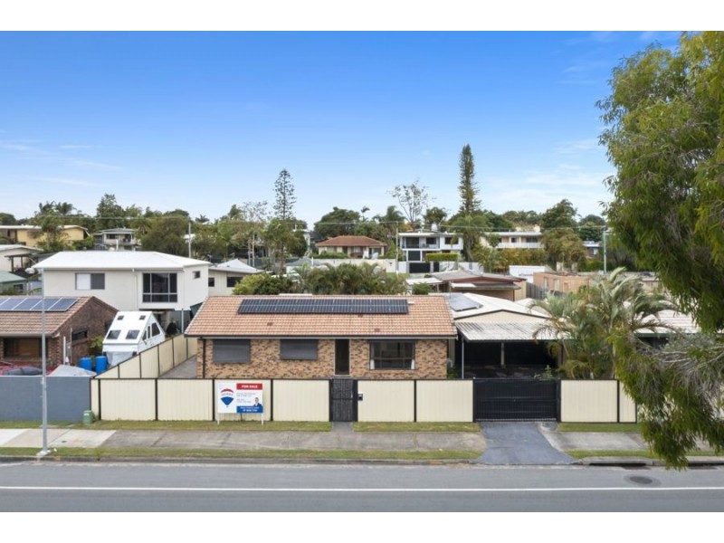 133 Kumbari Avenue, Labrador QLD 4215