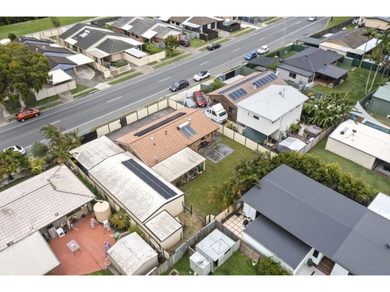 133 Kumbari Avenue, Labrador QLD 4215