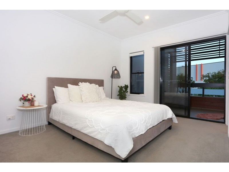 25 The Crestway, Robina QLD 4226