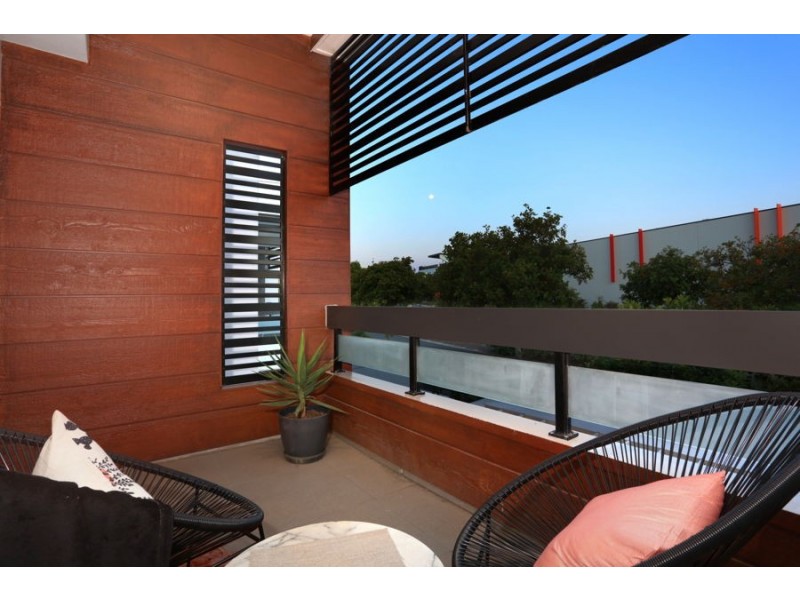 25 The Crestway, Robina QLD 4226