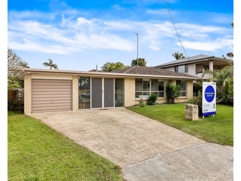 217 Mallawa Drive, Palm Beach QLD 4221