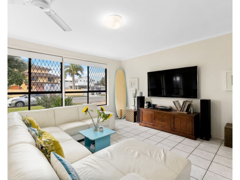 217 Mallawa Drive, Palm Beach QLD 4221