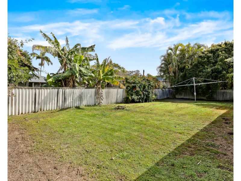 217 Mallawa Drive, Palm Beach QLD 4221