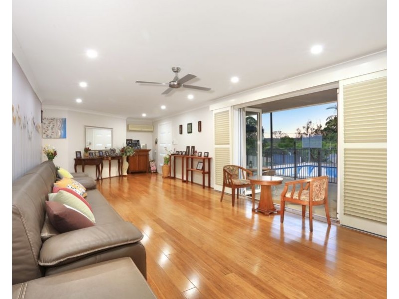 4 Abang Ave, Tanah Merah QLD 4128