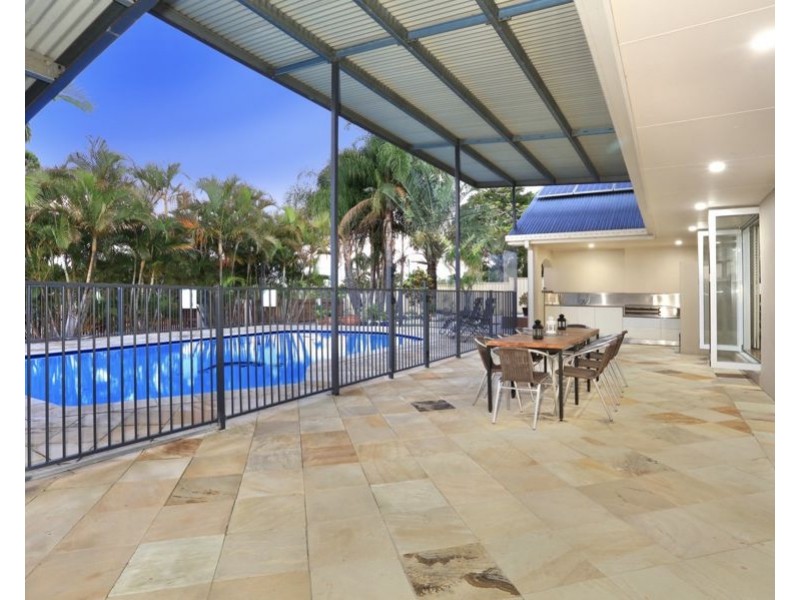 4 Abang Ave, Tanah Merah QLD 4128