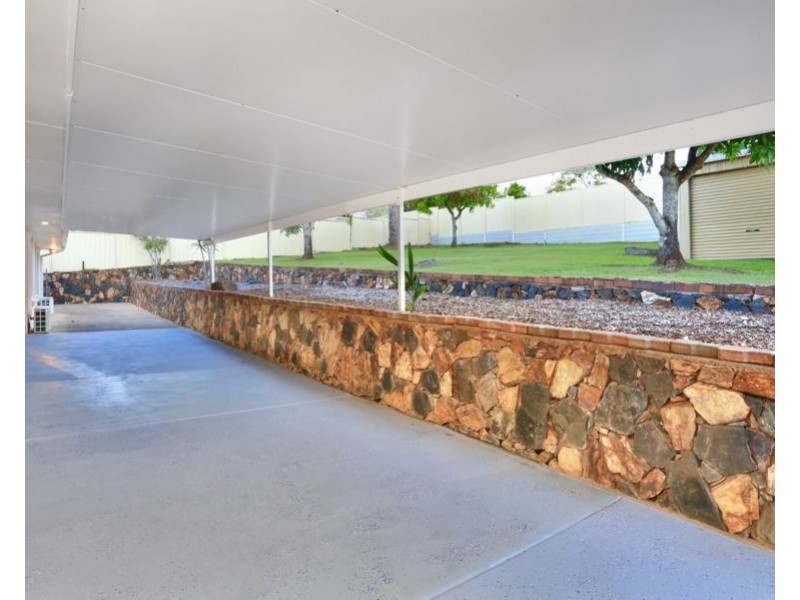 4 Abang Ave, Tanah Merah QLD 4128