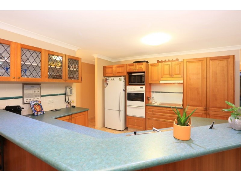 28 Oak Hill Crescent, Parkwood QLD 4214