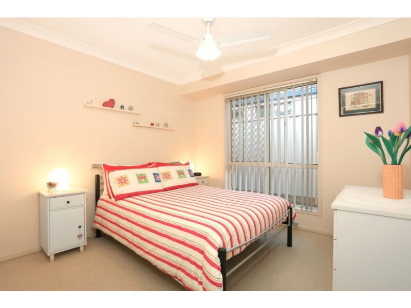 28 Oak Hill Crescent, Parkwood QLD 4214