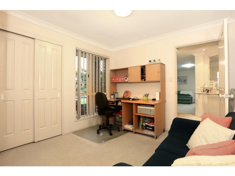 28 Oak Hill Crescent, Parkwood QLD 4214