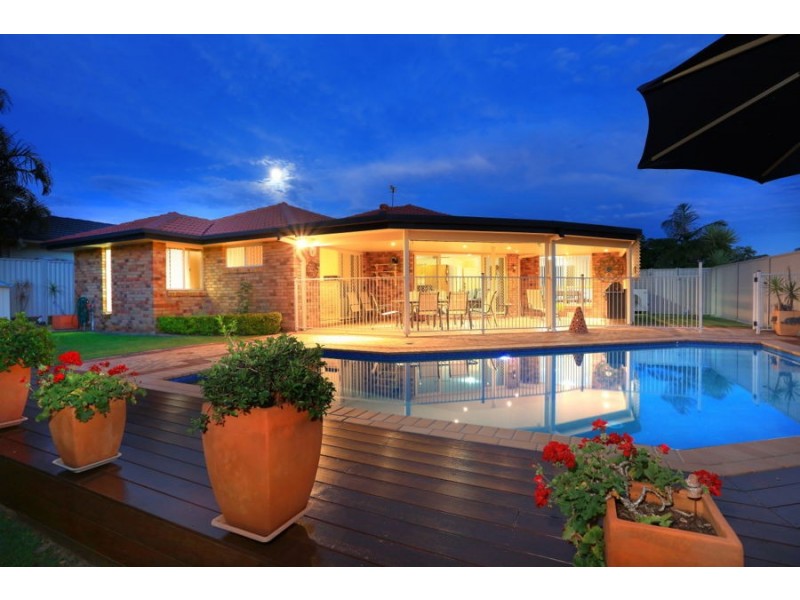 28 Oak Hill Crescent, Parkwood QLD 4214