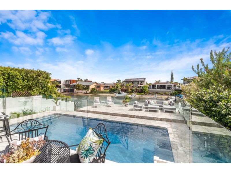 5 Wallaby Place, Sorrento QLD 4217