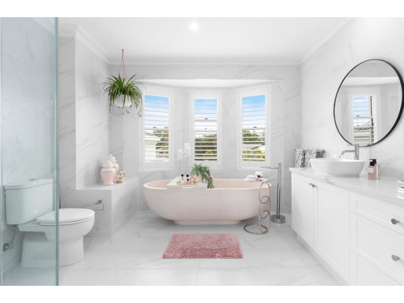 5 Wallaby Place, Sorrento QLD 4217