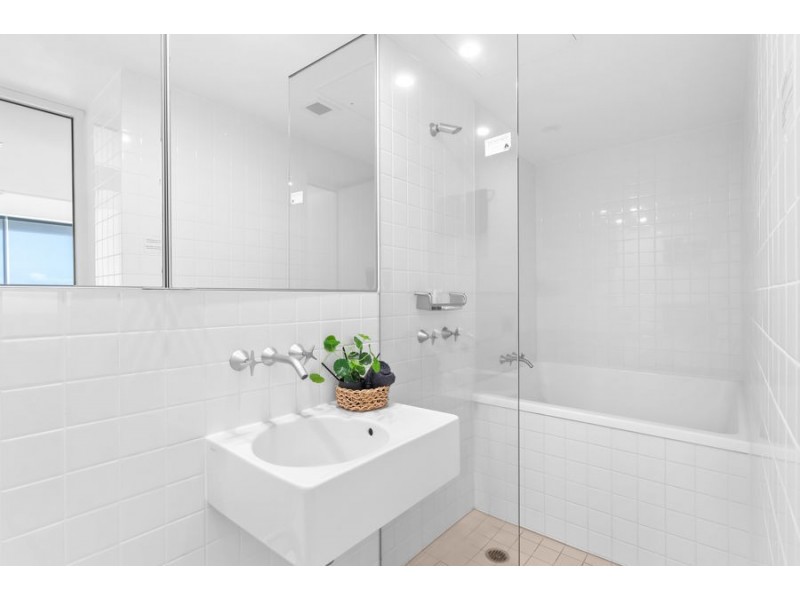 2803/159 Old Burleigh Road, Broadbeach QLD 4218