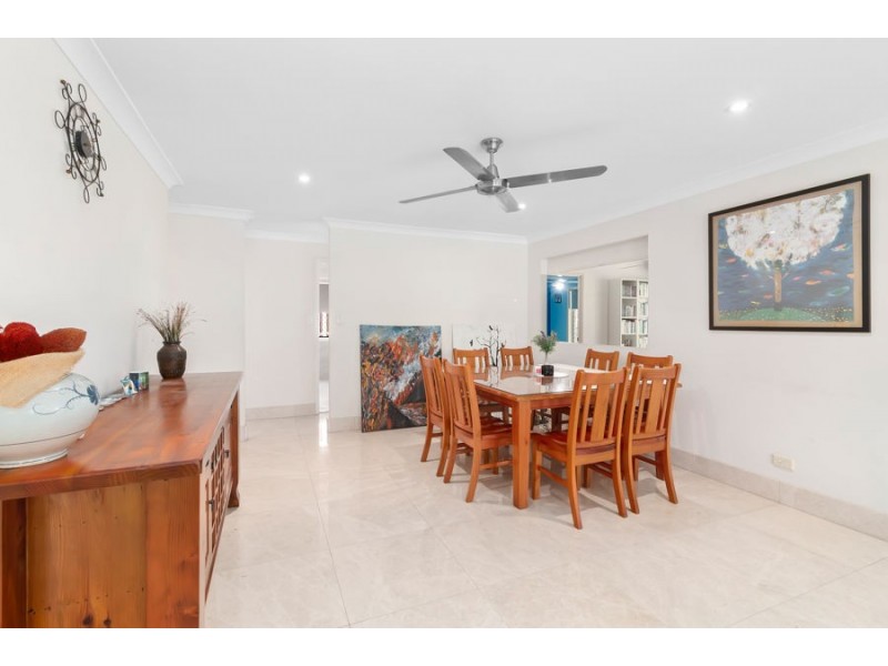 8 Stillwater Crescent, Robina QLD 4226