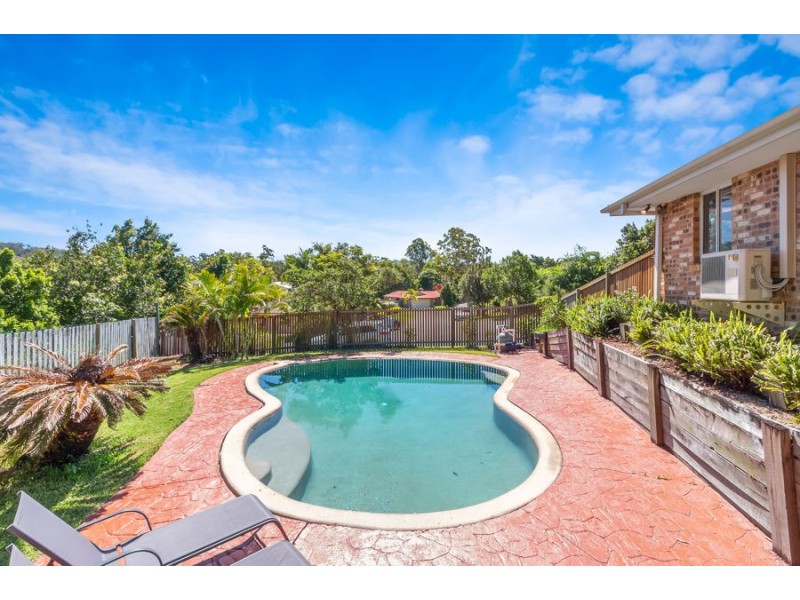 8 Stillwater Crescent, Robina QLD 4226