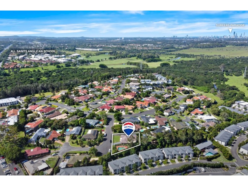 8 Stillwater Crescent, Robina QLD 4226