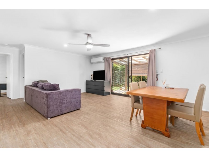 1 & 2/38 Middle Street, Labrador QLD 4215