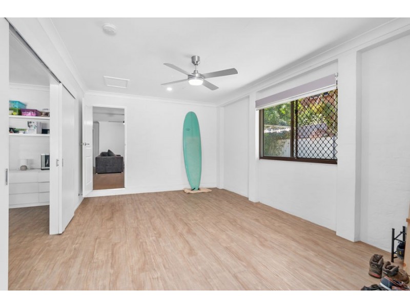 1 & 2/38 Middle Street, Labrador QLD 4215