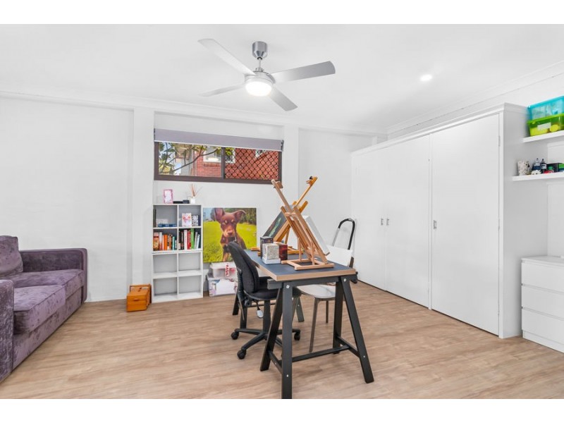 1 & 2/38 Middle Street, Labrador QLD 4215