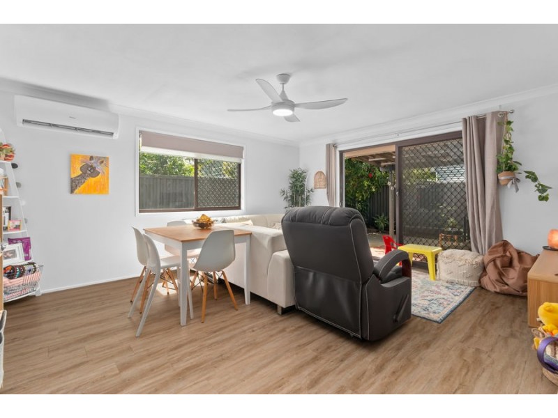 1 & 2/38 Middle Street, Labrador QLD 4215