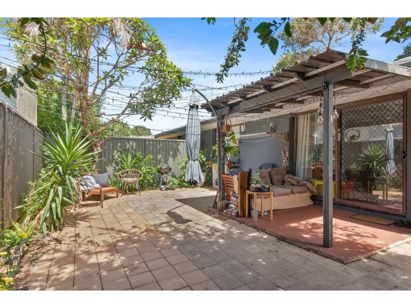 1 & 2/38 Middle Street, Labrador QLD 4215
