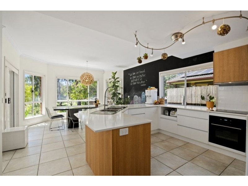 34 Greg Norman Crescent, Parkwood QLD 4214