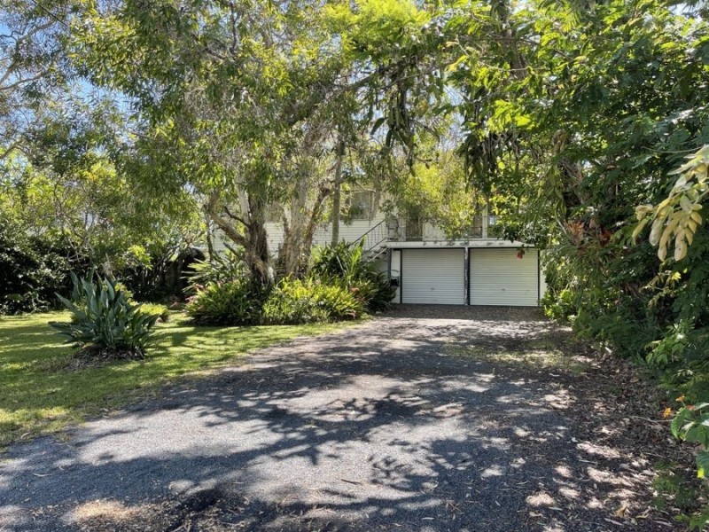 20 Hollywell Road, Biggera Waters QLD 4216