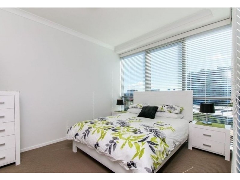 720/19 Imperial Parade, Labrador QLD 4215