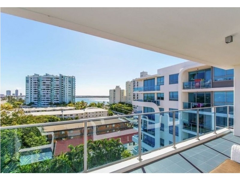 720/19 Imperial Parade, Labrador QLD 4215