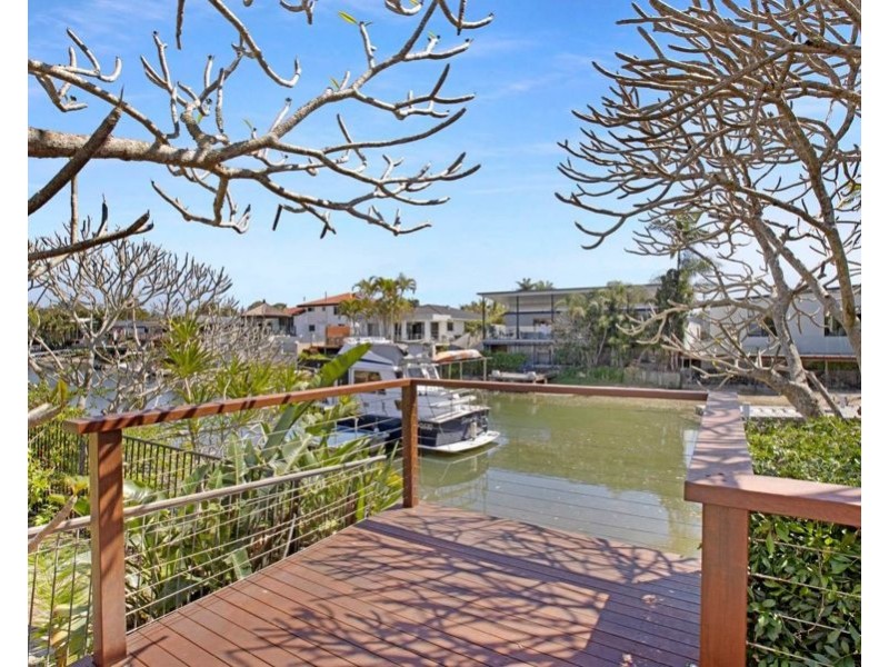 1 Costa Court, Broadbeach Waters QLD 4218