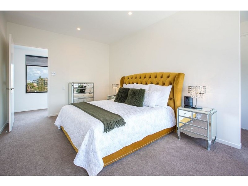 2/502 Marine Parade, Biggera Waters QLD 4216