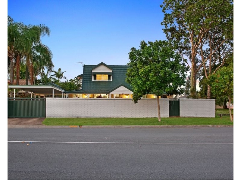 3 Darnay Road, Broadbeach Waters QLD 4218