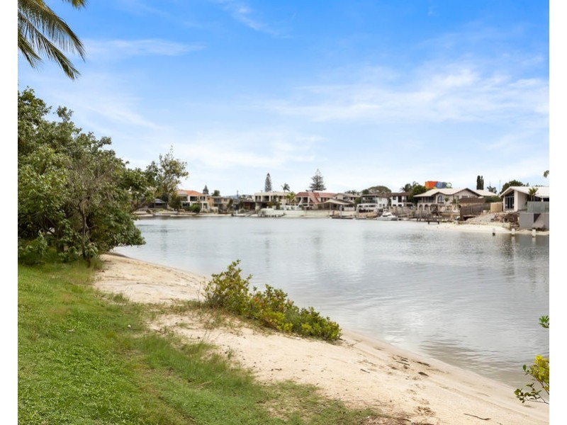 1/31-33 Watson Esplanade, Surfers Paradise QLD 4217
