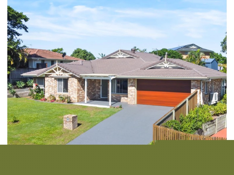 8 Stillwater Crescent, Robina QLD 4226