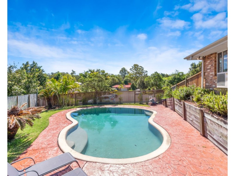8 Stillwater Crescent, Robina QLD 4226