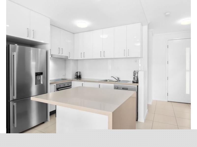 103/2 The Gardenway, Robina QLD 4226