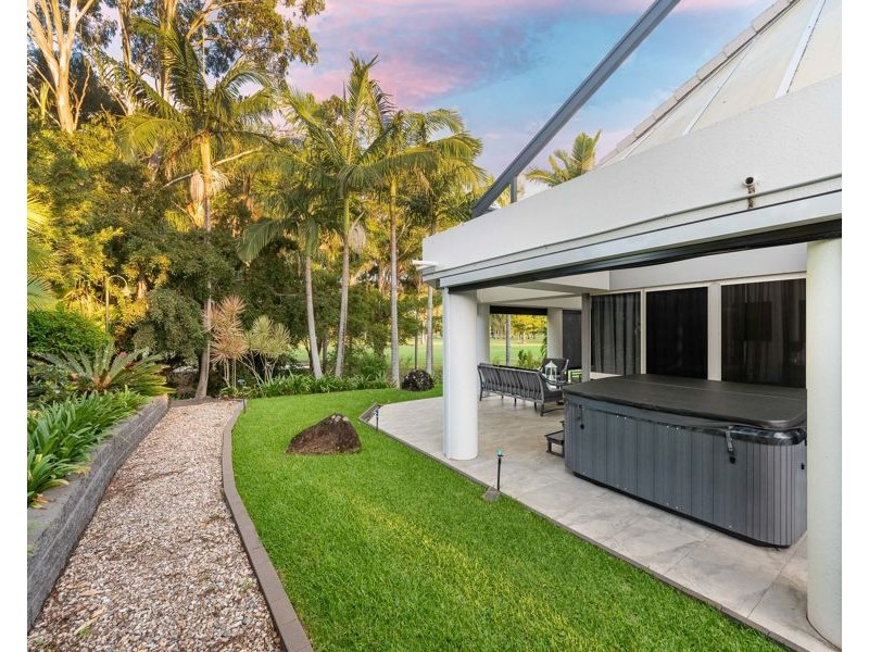 73/125 Santa Cruz Boulevard, Clear Island Waters QLD 4226