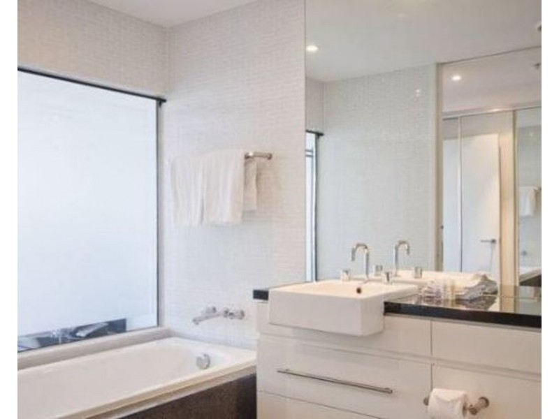 502/89 Surf Parade, Broadbeach QLD 4218