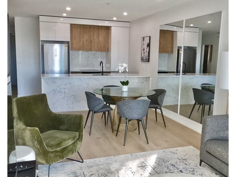 45/14 Elizabeth Avenue, Broadbeach QLD 4218