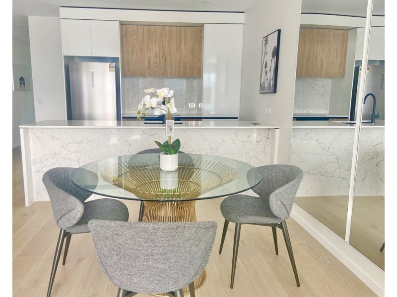 45/14 Elizabeth Avenue, Broadbeach QLD 4218