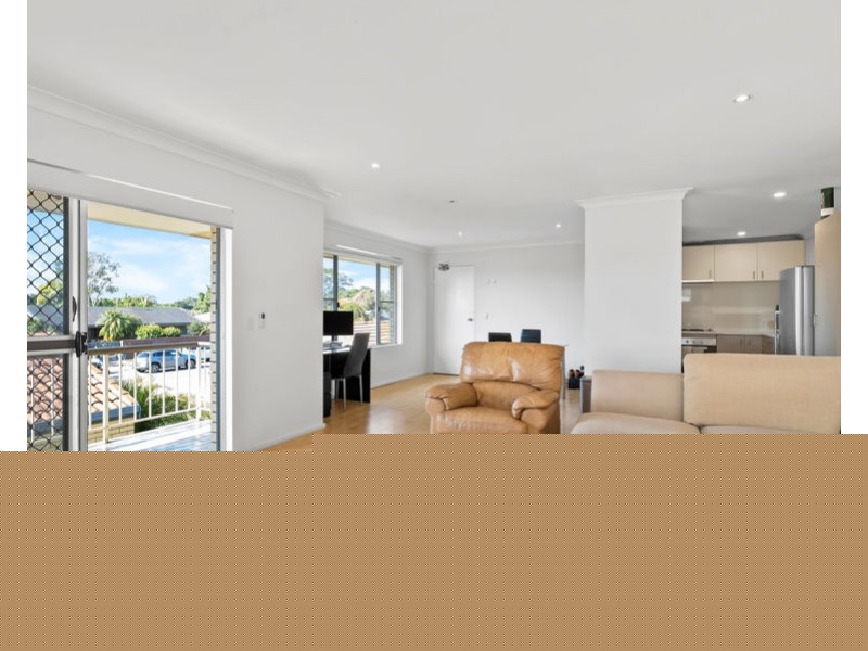 4/42 Oceanic Drive, Mermaid Waters QLD 4218