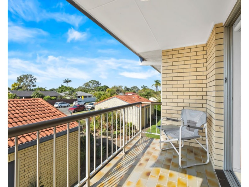 4/42 Oceanic Drive, Mermaid Waters QLD 4218