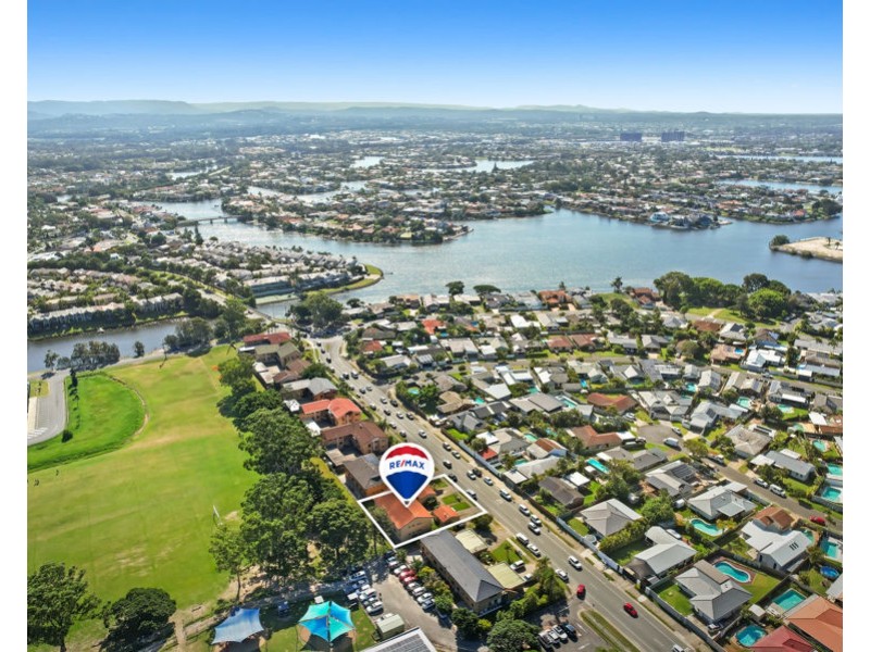 4/42 Oceanic Drive, Mermaid Waters QLD 4218