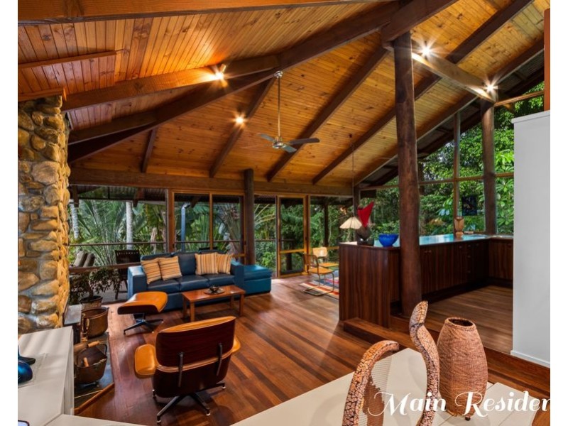 10 – 12 Adios Court, Mudgeeraba QLD 4213