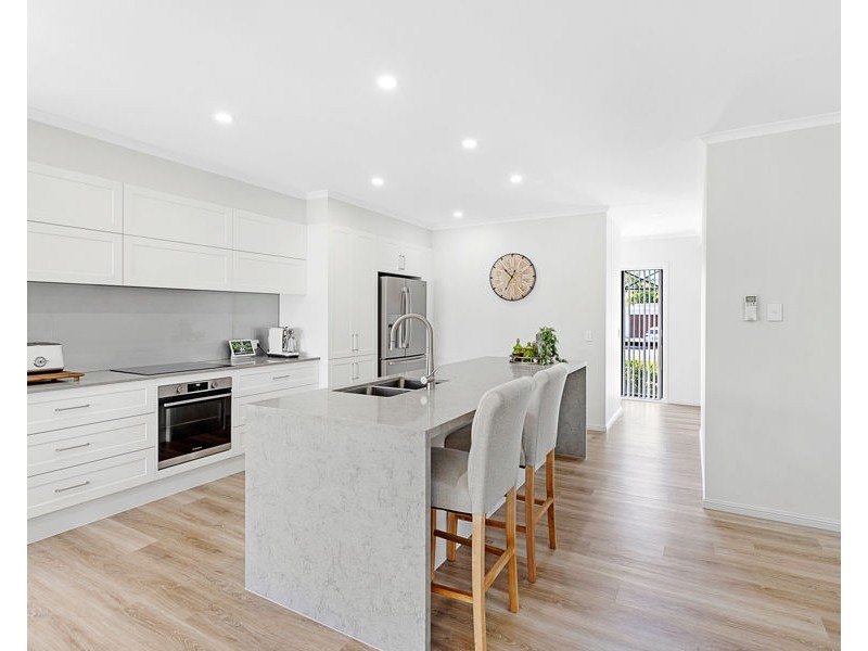 13 Rio Vista Boulevard, Broadbeach Waters QLD 4218