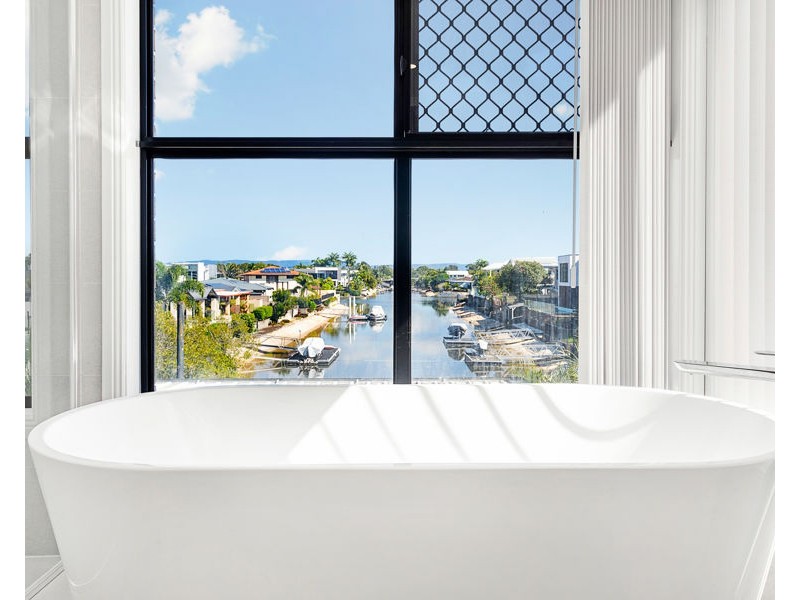 13 Rio Vista Boulevard, Broadbeach Waters QLD 4218