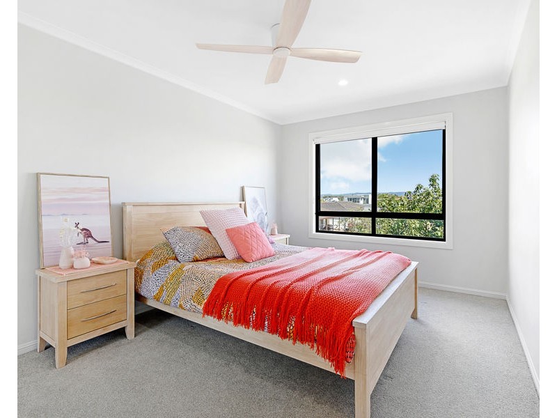 13 Rio Vista Boulevard, Broadbeach Waters QLD 4218