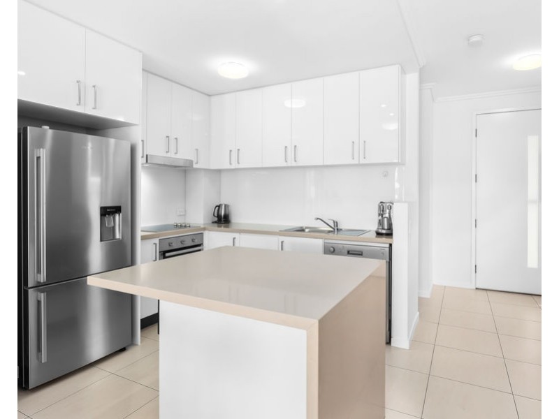 103/2 The Gardenway, Robina QLD 4226