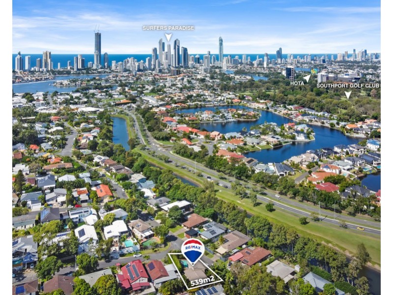 39 Wistaria Avenue, Southport QLD 4215