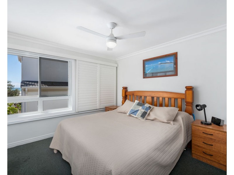 10/122 Old Burleigh Road, Broadbeach QLD 4218